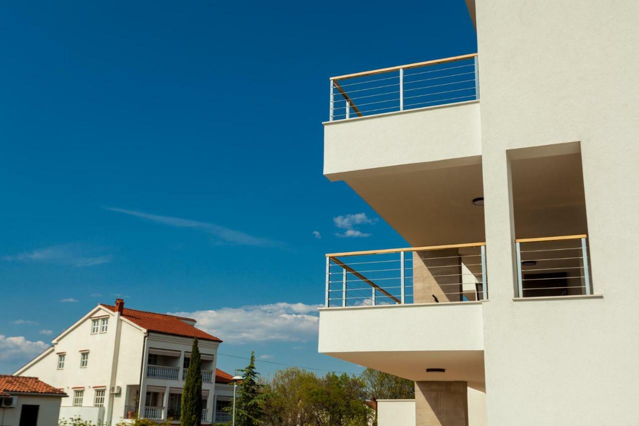 Apartments Kudec By El-Pi Tours Malinska Exterior foto